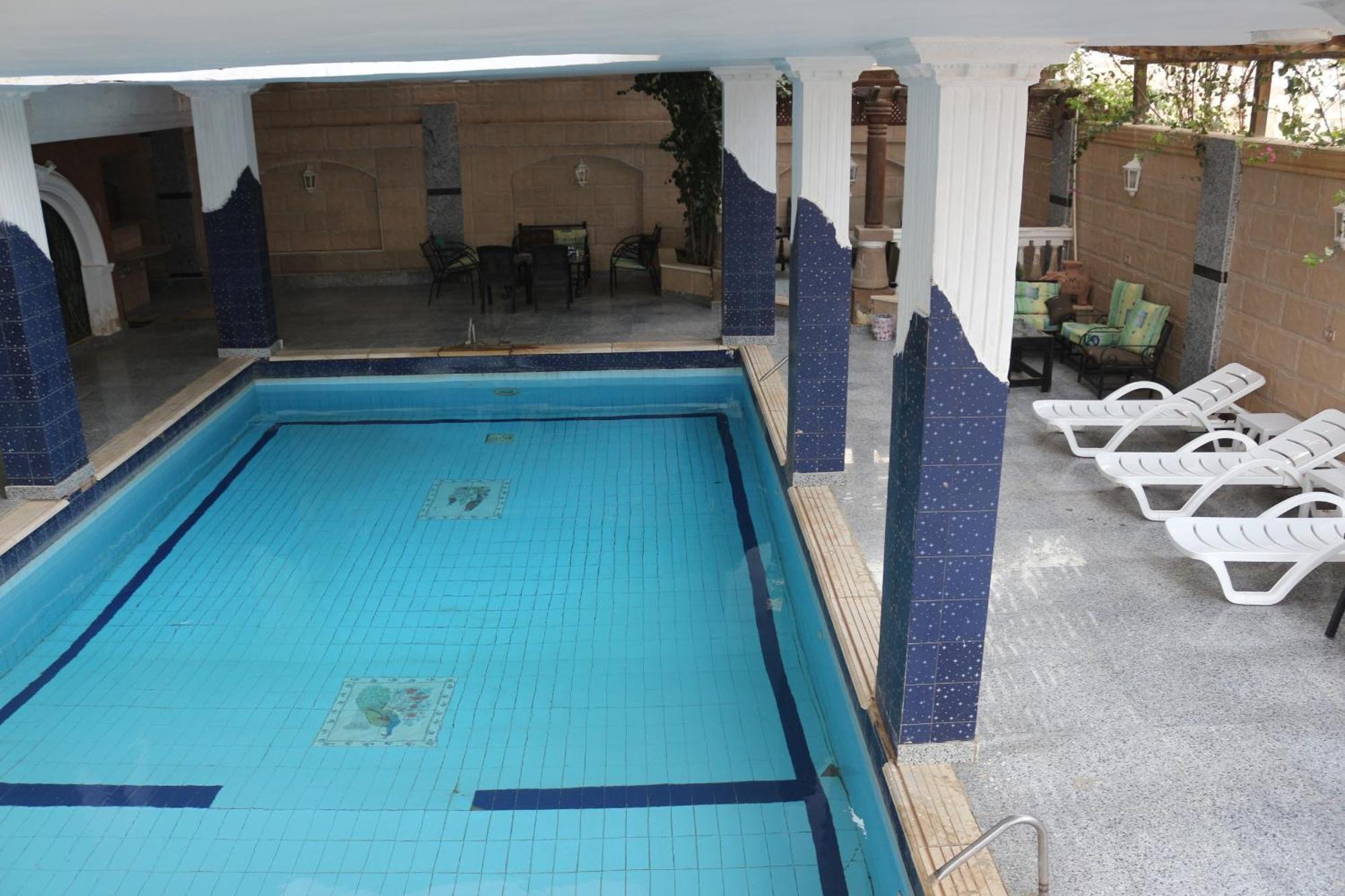 Pyramita Hotel Ghatati Exterior foto