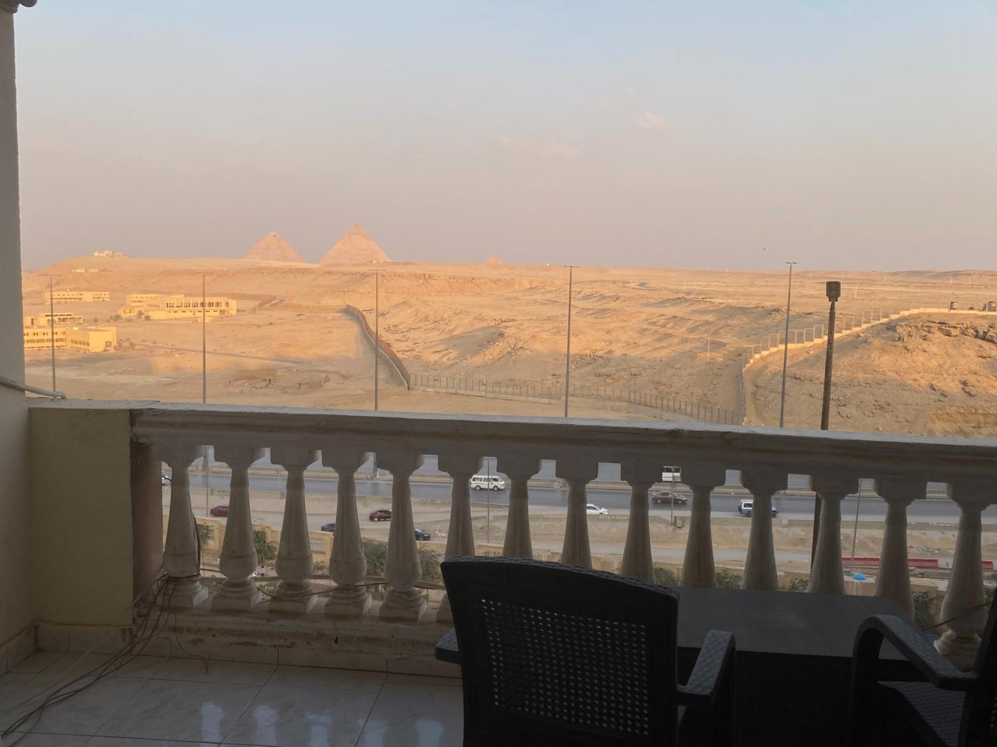 Pyramita Hotel Ghatati Exterior foto